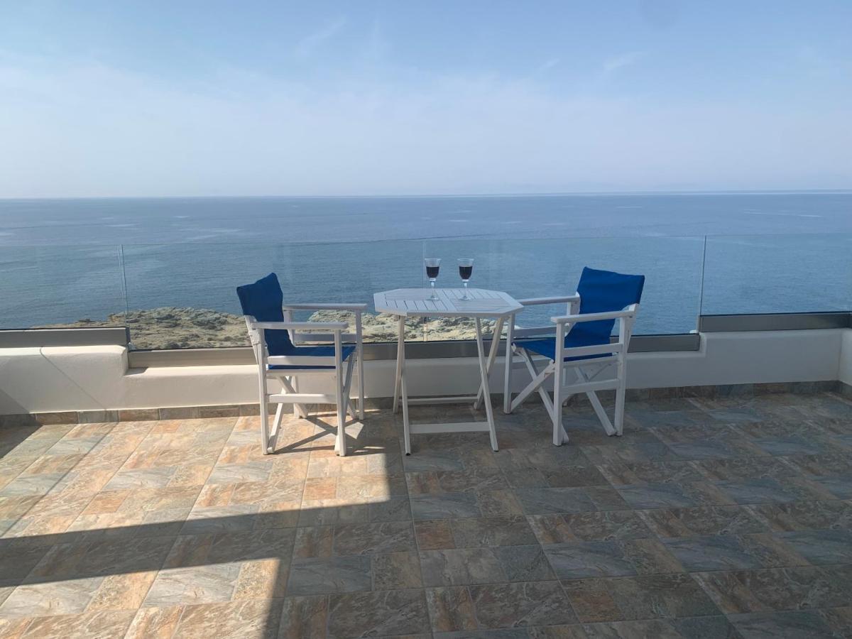 Ferienwohnung On The Rocks Karystos  Exterior foto